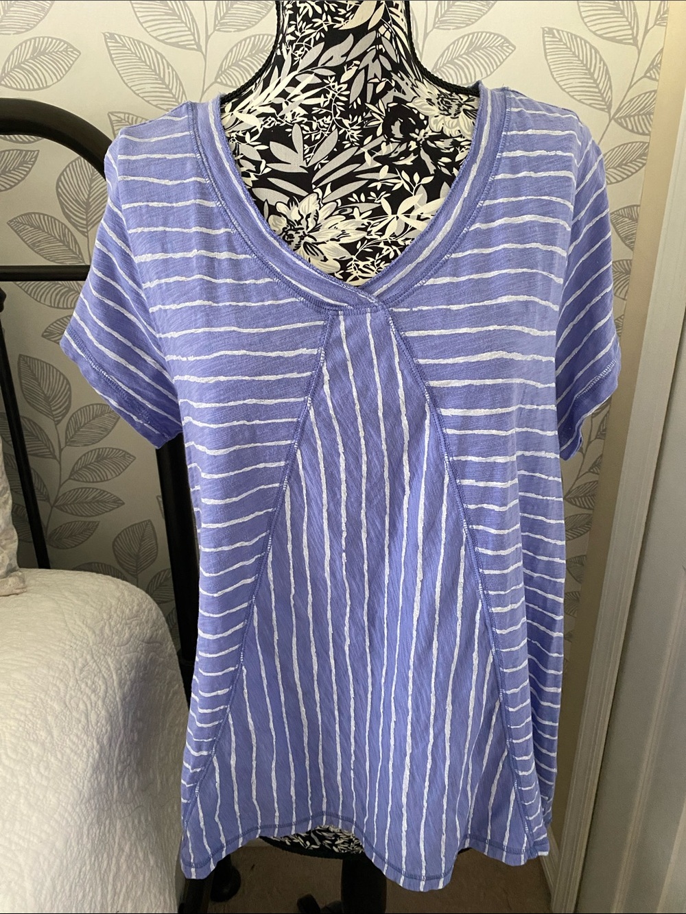 Escape by Habitat soft periwinkle and white stripe tee - XL